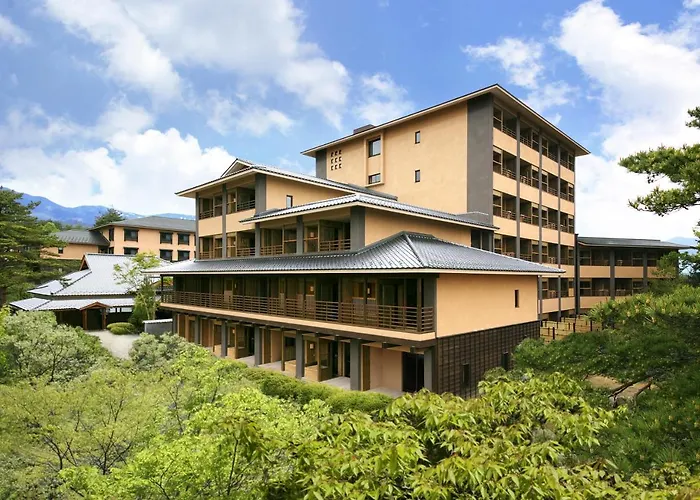 草津温泉 季の庭